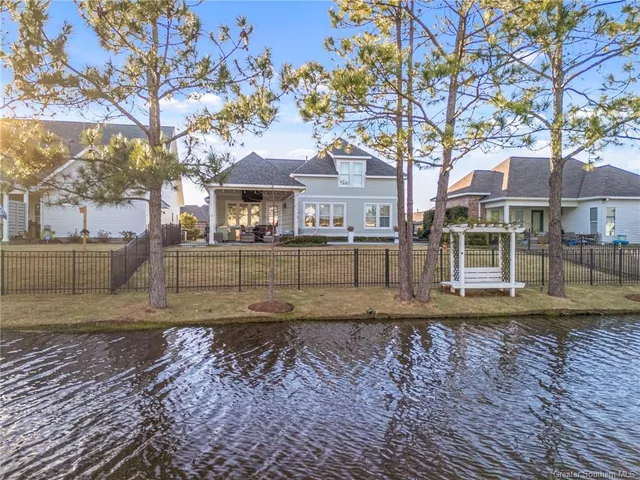 $739,900 | 5839 Lakeview Lane, Lake Charles, LA 70605