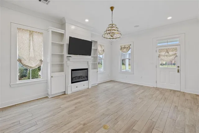 $739,900 | 5839 Lakeview Lane, Lake Charles, LA 70605