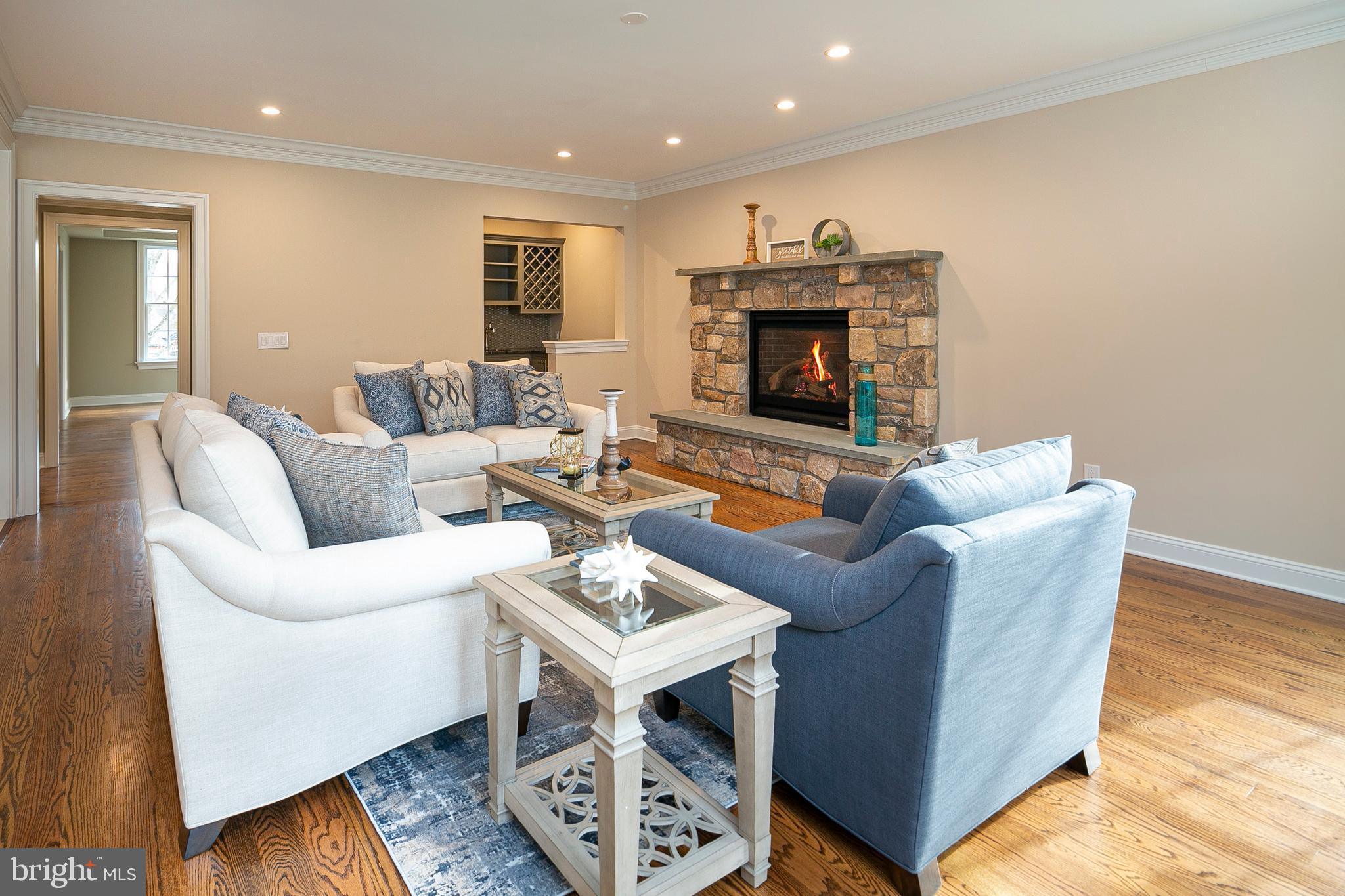 1140 Rydal Road Rydal, PA 19046 - Photo 10 of 32 Family / Great Room