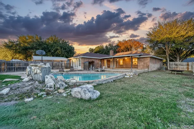 $349,900 | 141 Cottonwood Street, Uvalde, TX 78801