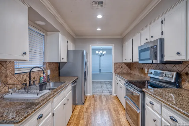 $349,900 | 141 Cottonwood Street, Uvalde, TX 78801