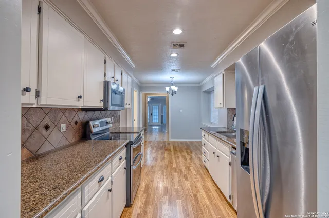 $349,900 | 141 Cottonwood Street, Uvalde, TX 78801