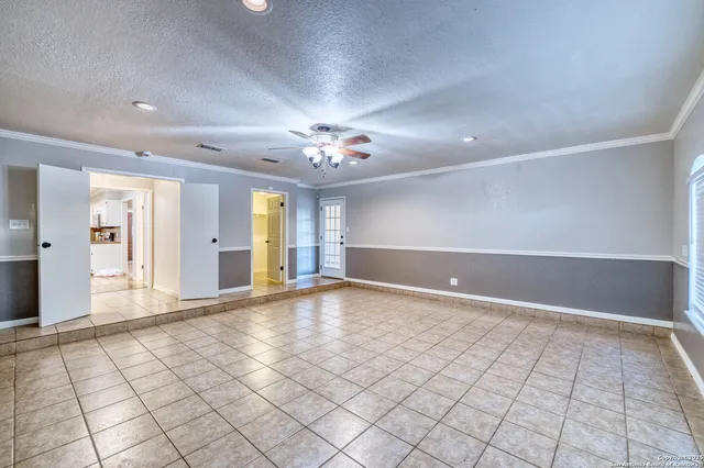 $349,900 | 141 Cottonwood Street, Uvalde, TX 78801