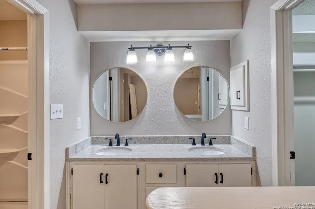 $349,900 | 141 Cottonwood Street, Uvalde, TX 78801