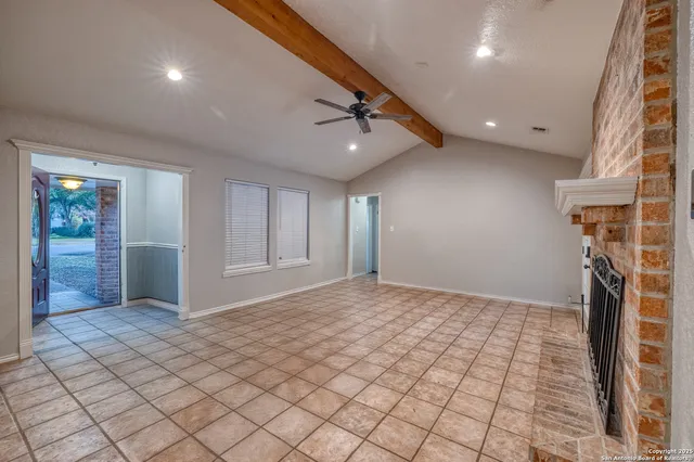 $349,900 | 141 Cottonwood Street, Uvalde, TX 78801