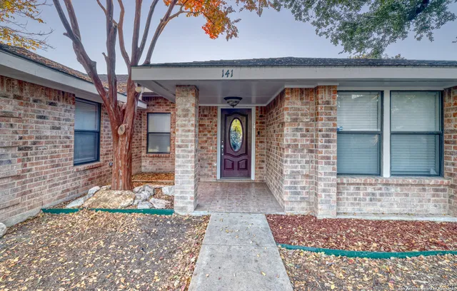 $349,900 | 141 Cottonwood Street, Uvalde, TX 78801