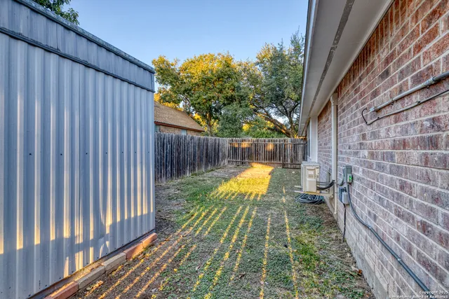 $349,900 | 141 Cottonwood Street, Uvalde, TX 78801