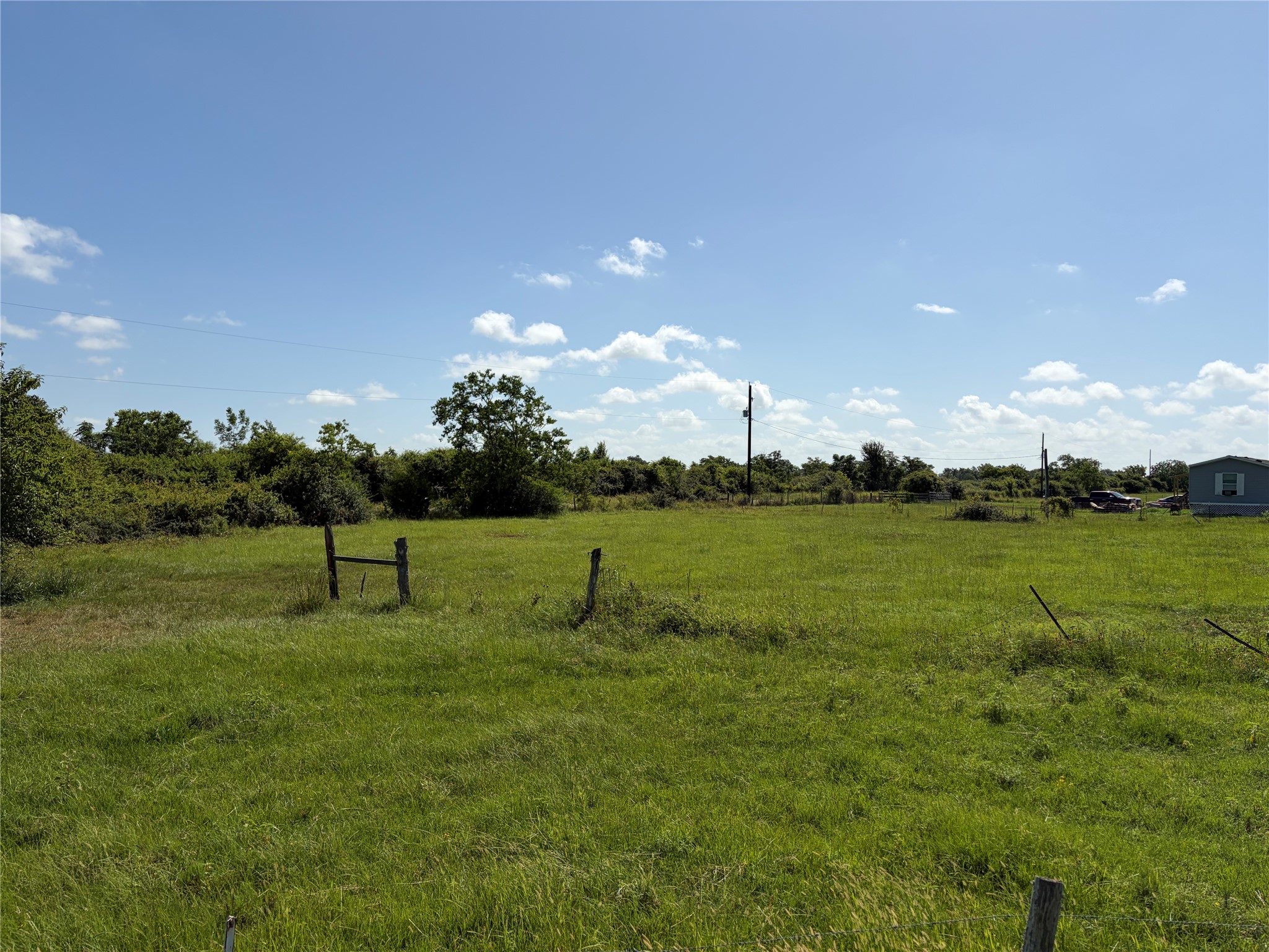 1186 Schindler Road Alleyton, TX 78935 - Photo 9 of 17
