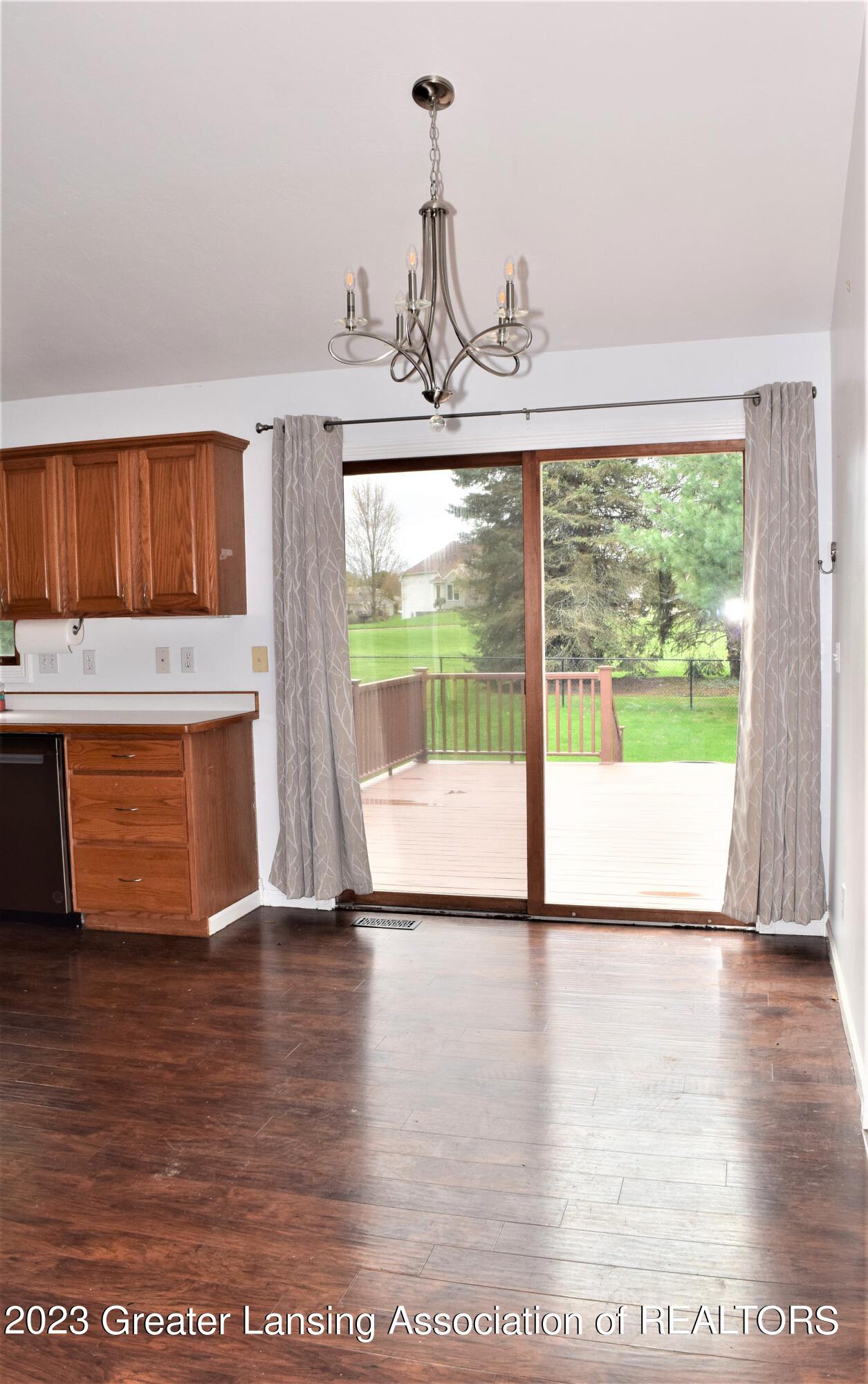 9129 Riverside Drive Grand Ledge, MI 48837 - Photo 11 of 55 DSC_0027