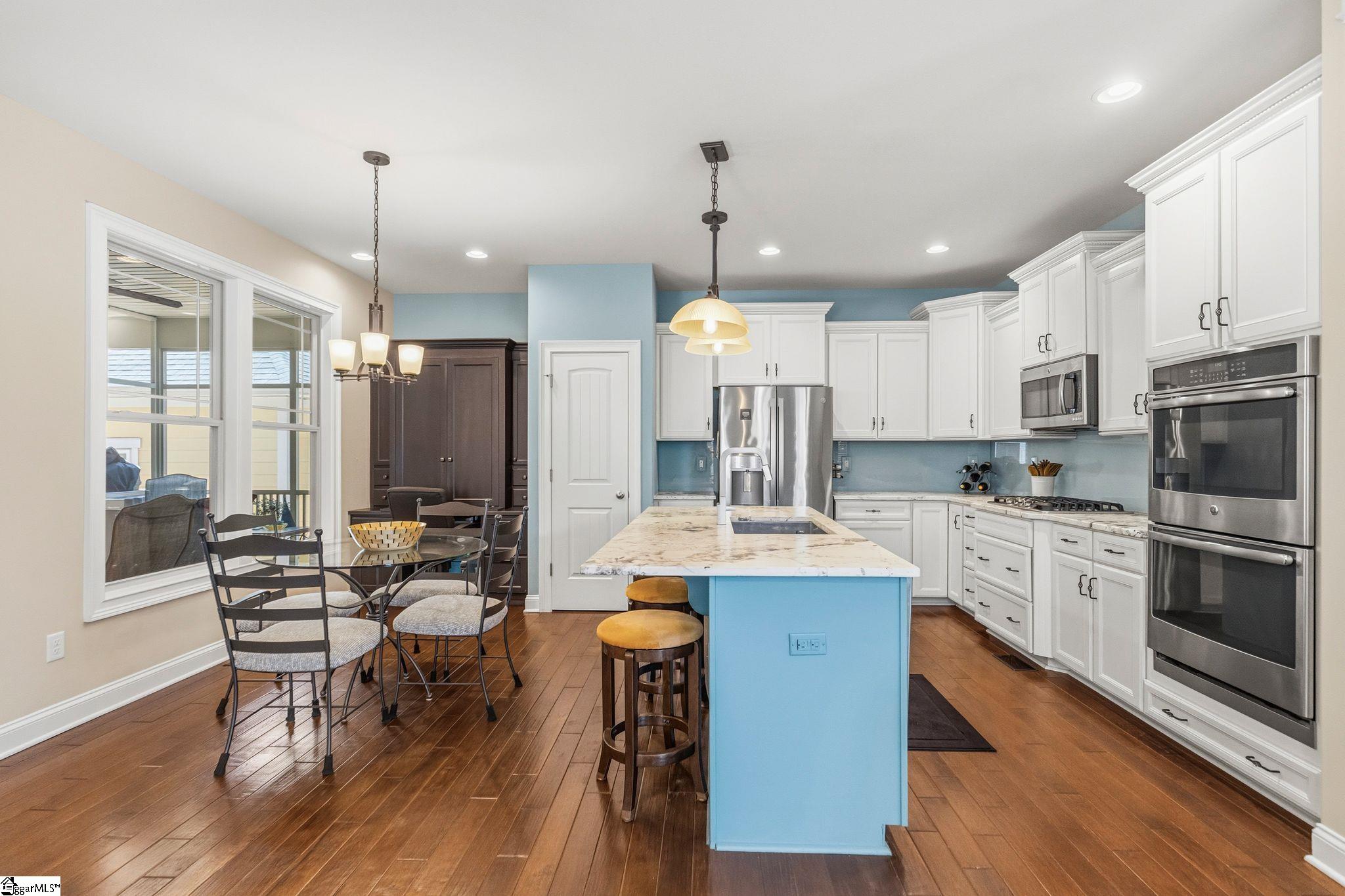 14 Ridenour Avenue Greenville, SC 29617 - Photo 7 of 34