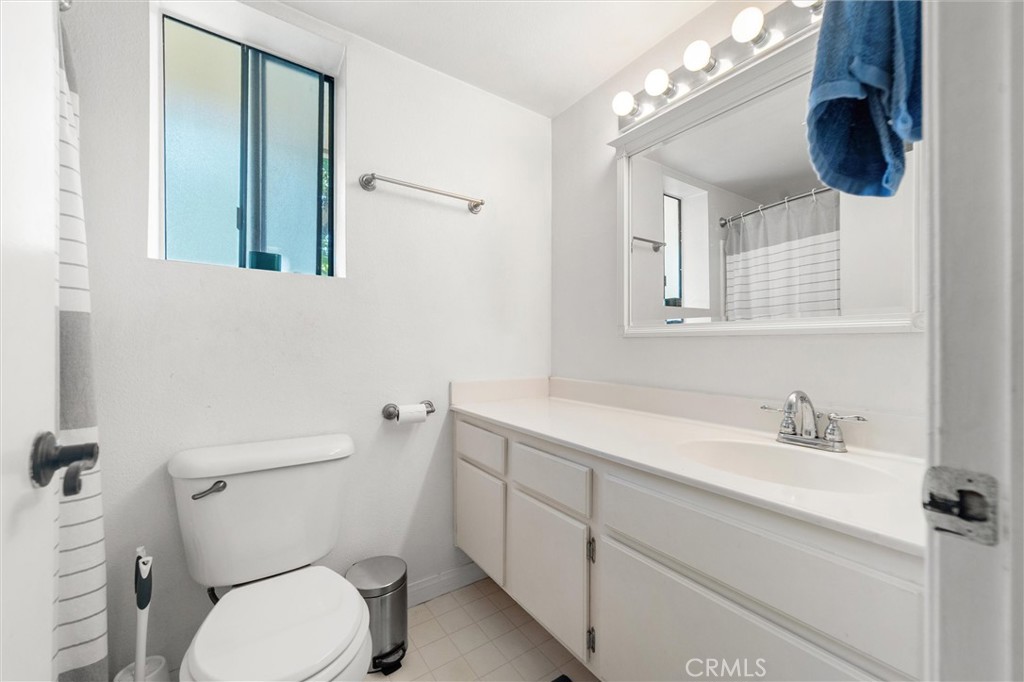 3501 East Ransom Street, Unit 304 Long Beach, CA 90804 - Photo 14 of 22 Main Bathroom
