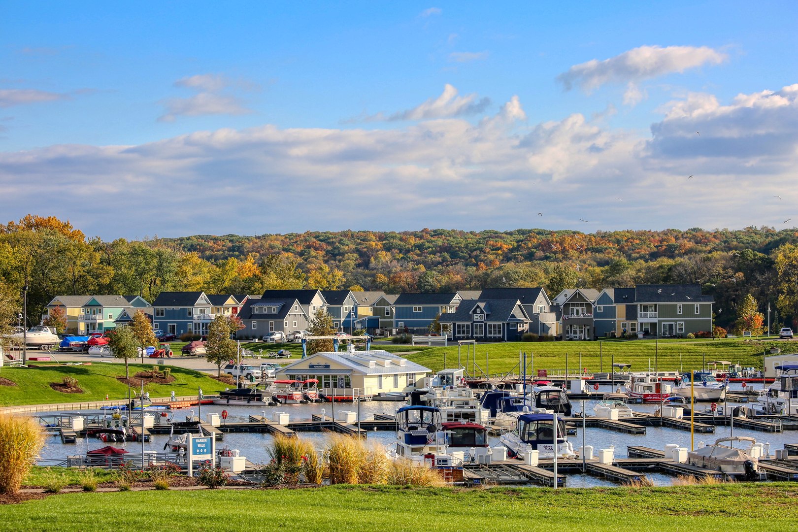 100 Great Loop E Drive, Unit 38 Ottawa, IL 61350 - Photo 12 of 15 a area with swimming pool and outdoor space