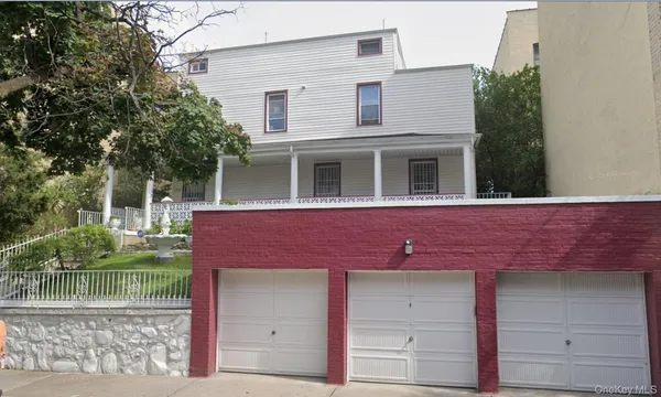 $3,900,000 | 32-25 30th Street | Astoria