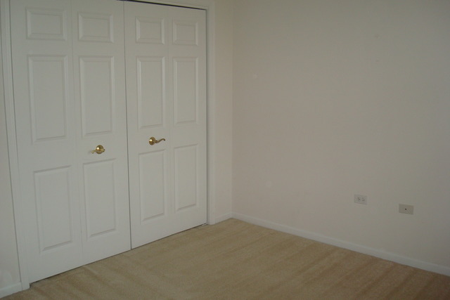 640 McHenry Road, Unit 2208 Wheeling, IL 60090 - Photo 9 of 17 a view of an empty room