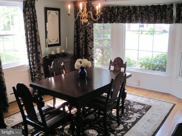 517 Paddock Road Havertown, PA 19083 - Photo 11 of 25 Dining Room