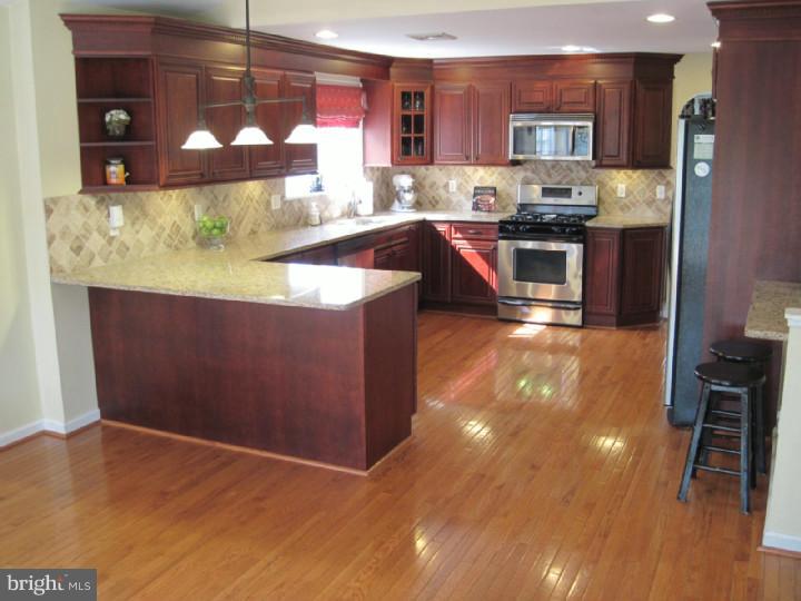 517 Paddock Road Havertown, PA 19083 - Photo 3 of 25 Kitchen
