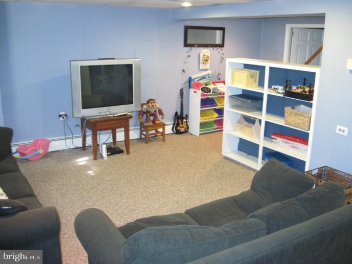 517 Paddock Road Havertown, PA 19083 - Photo 23 of 25 Basement - Finished