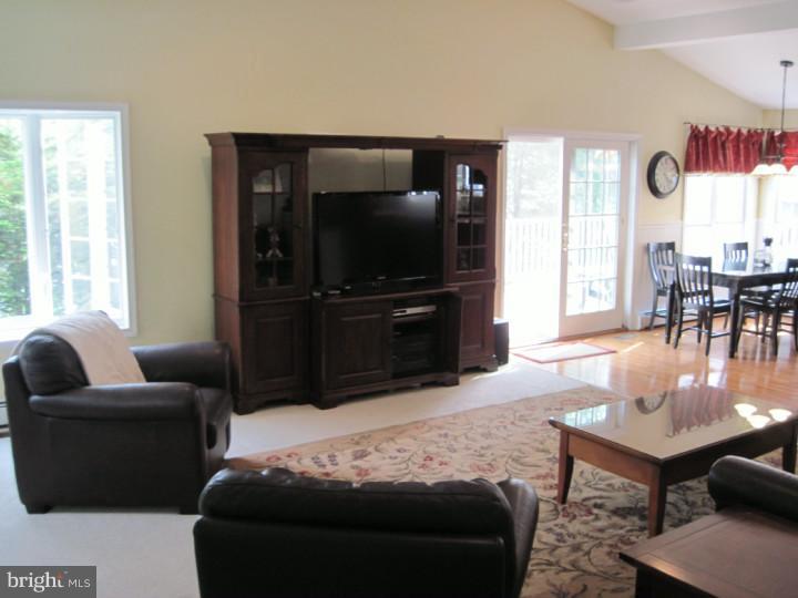 517 Paddock Road Havertown, PA 19083 - Photo 5 of 25 Family Room