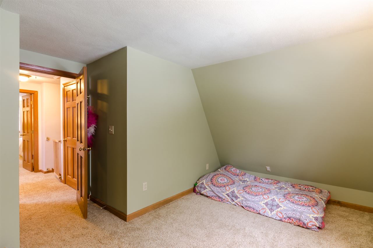 238 Normand Road Goffstown, NH 03045 - Photo 18 of 38