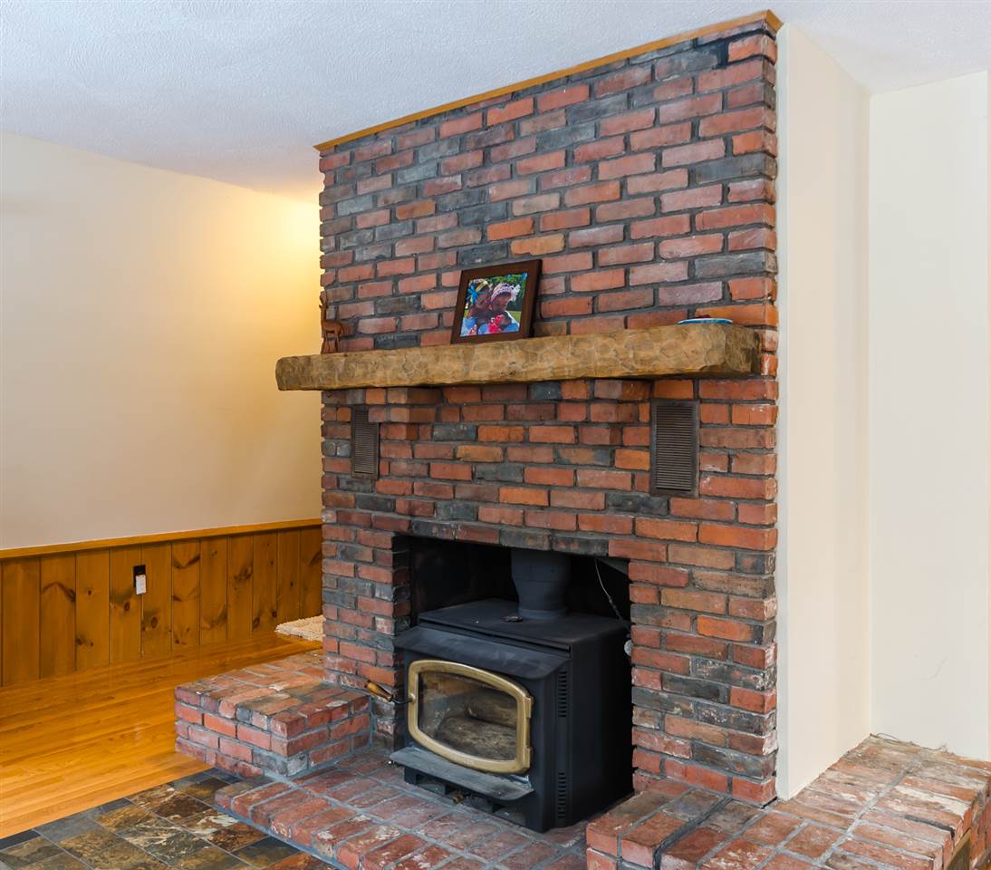 238 Normand Road Goffstown, NH 03045 - Photo 4 of 38