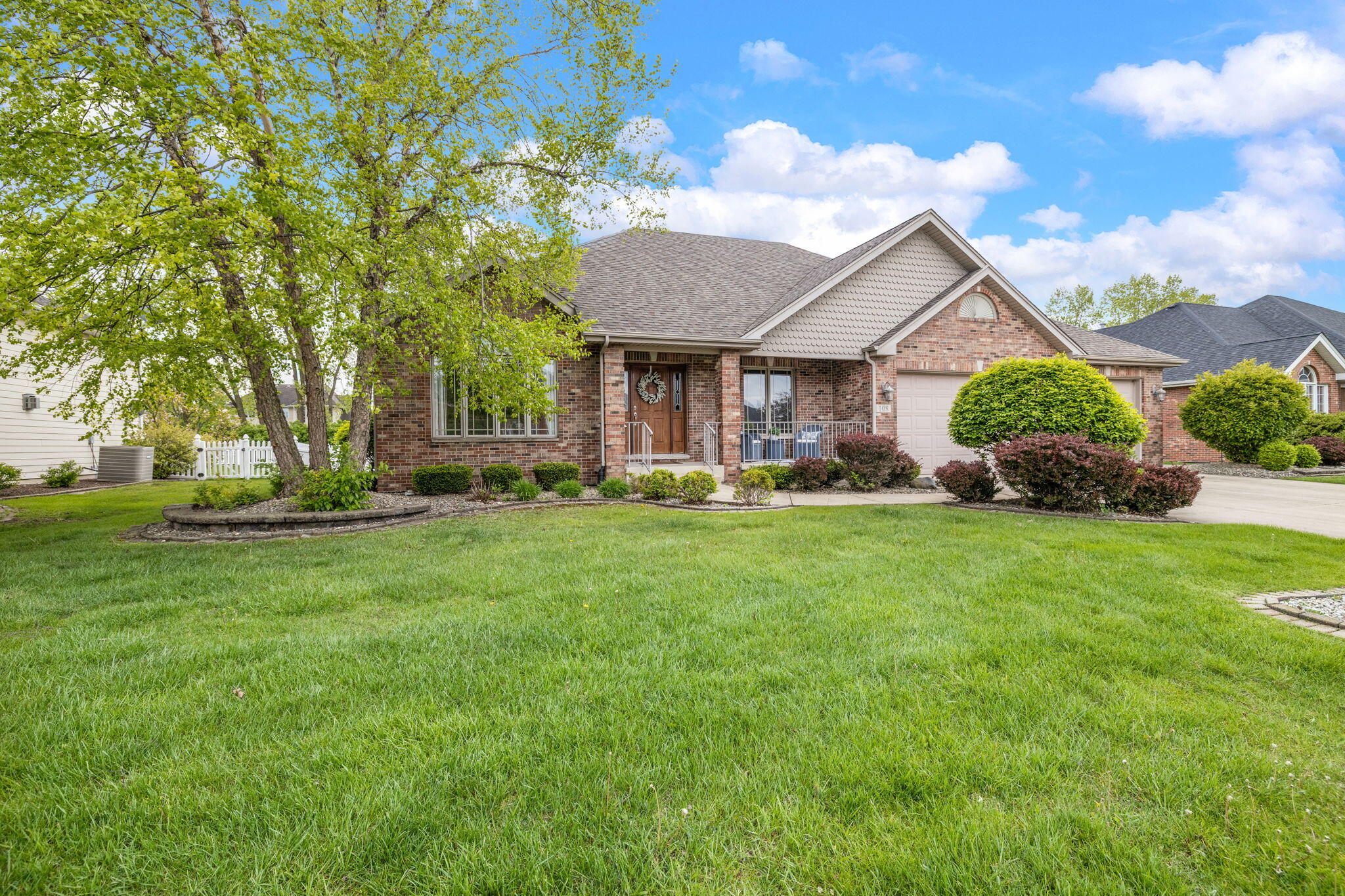 108 Exeter Road Munster, IN 46321 - Photo 1 of 38 2048x1365