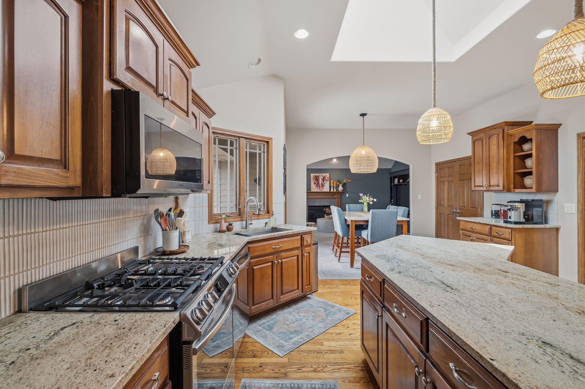 108 Exeter Road Munster, IN 46321 - Photo 11 of 38 2048x1365