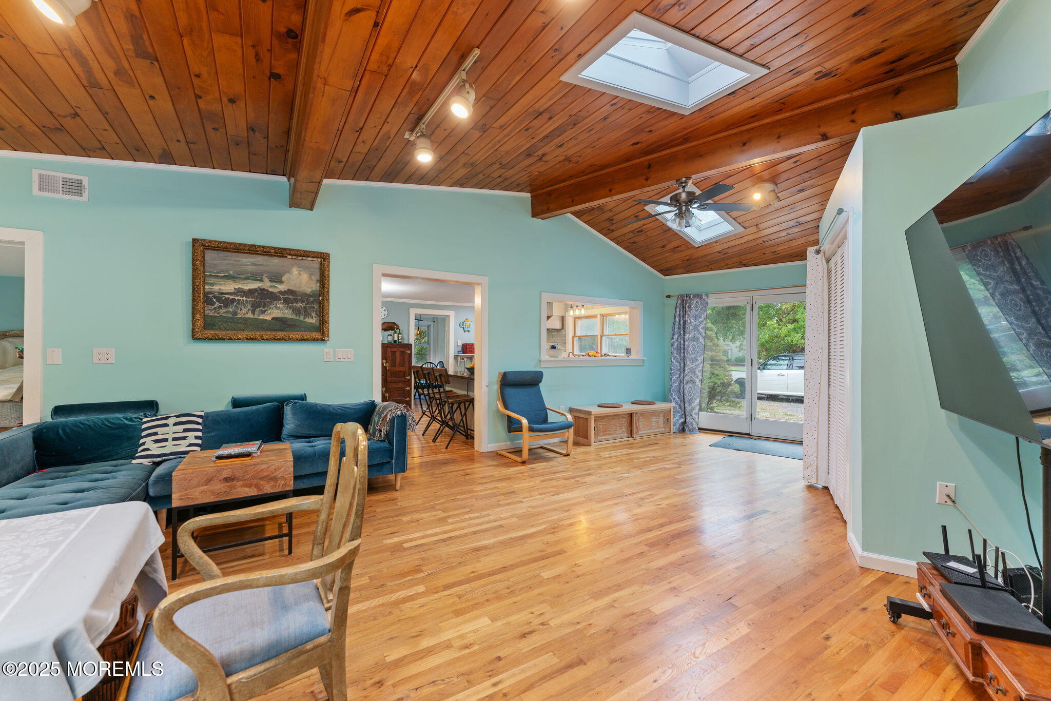 139 Monmouth Avenue Atlantic Highlands, NJ 07716 - Photo 18 of 40 a living room with furniture and wooden floor