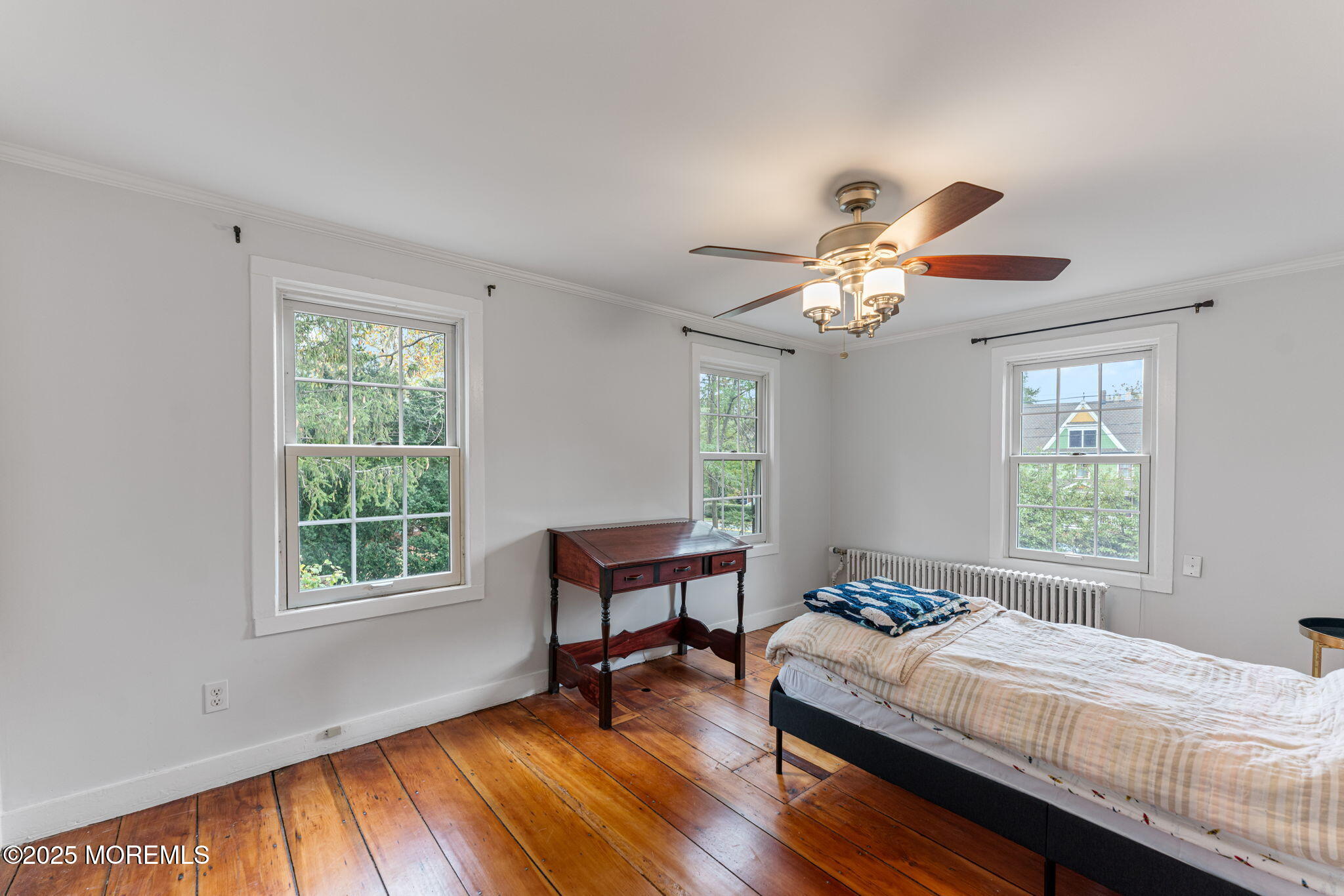 139 Monmouth Avenue Atlantic Highlands, NJ 07716 - Photo 29 of 40 a bedroom with a bed and a window
