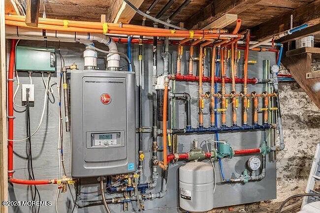 139 Monmouth Avenue Atlantic Highlands, NJ 07716 - Photo 32 of 40 a view of water fountain