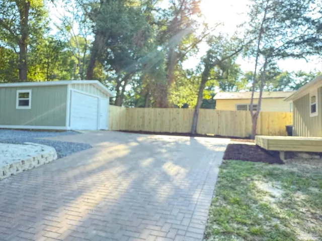 $299,999 | 1101 West Lloyd Street, Pensacola, FL 32501