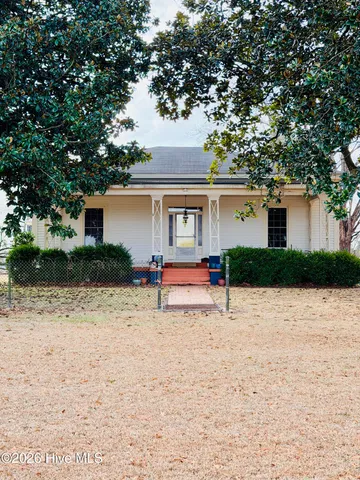 $295,000 | 3298 Yankee Hall Road, Greenville, NC 27834