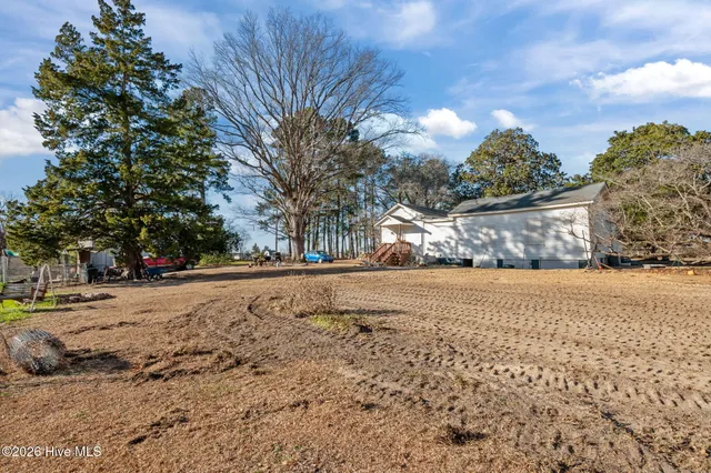 $295,000 | 3298 Yankee Hall Road, Greenville, NC 27834