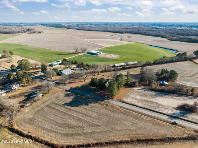 $295,000 | 3298 Yankee Hall Road, Greenville, NC 27834