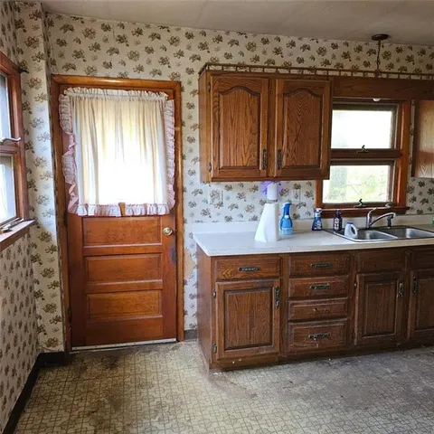 $125,000 | 1536 Marshall Road, Monaca, PA 15061