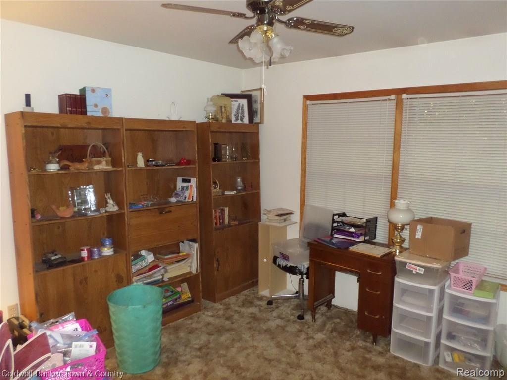 8840 Evergreen Road Brighton, MI 48116 - Photo 9 of 11 SAM_1537.JPG