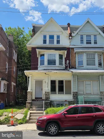 $1,000 | 5028 North 12th Street, Unit 1, Philadelphia, PA 19141