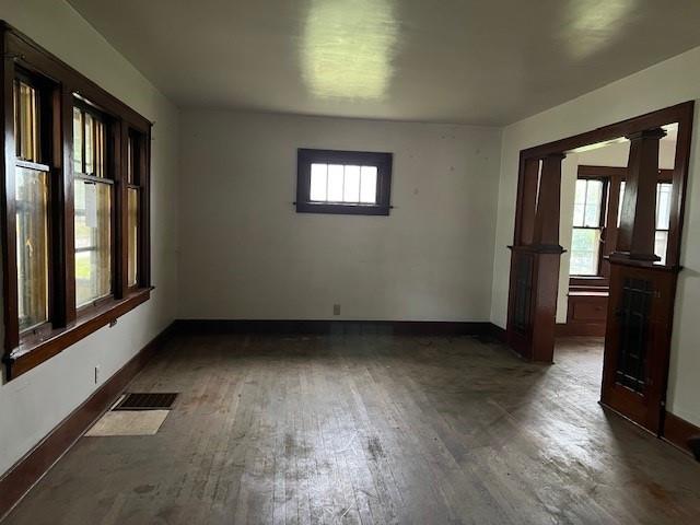 1208 Negley Street Farrell, PA 16121 - Photo 3 of 10