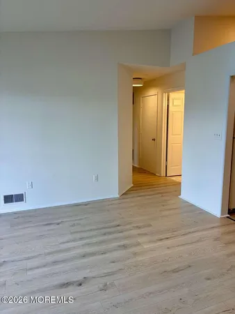 $400,000 | 24 Players Circle, Tinton Falls, NJ 07724