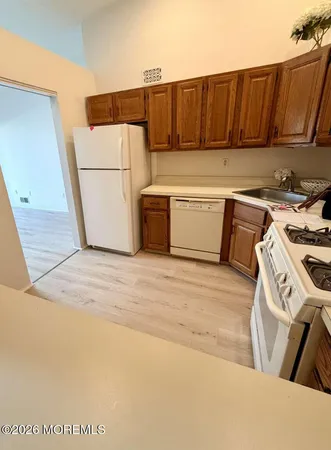 $400,000 | 24 Players Circle, Tinton Falls, NJ 07724