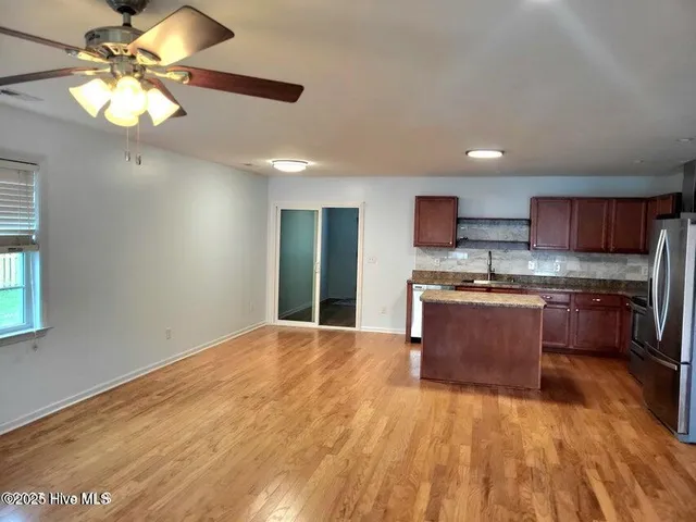 $1,800 | 1003 Summerfield Court, Jacksonville, NC 28546