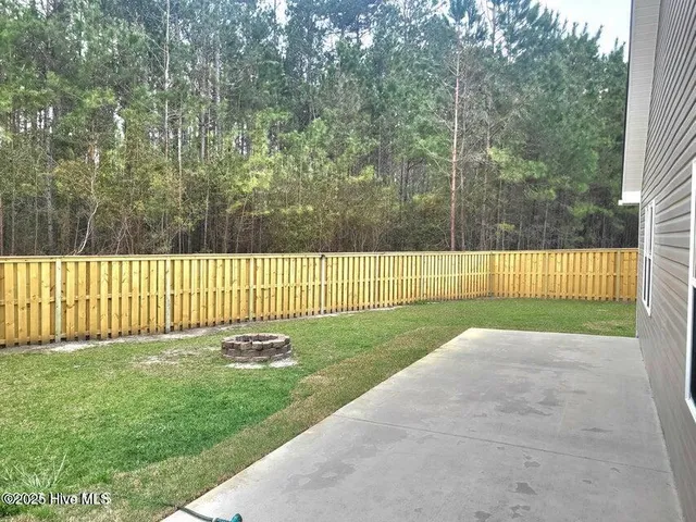 $1,800 | 1003 Summerfield Court, Jacksonville, NC 28546