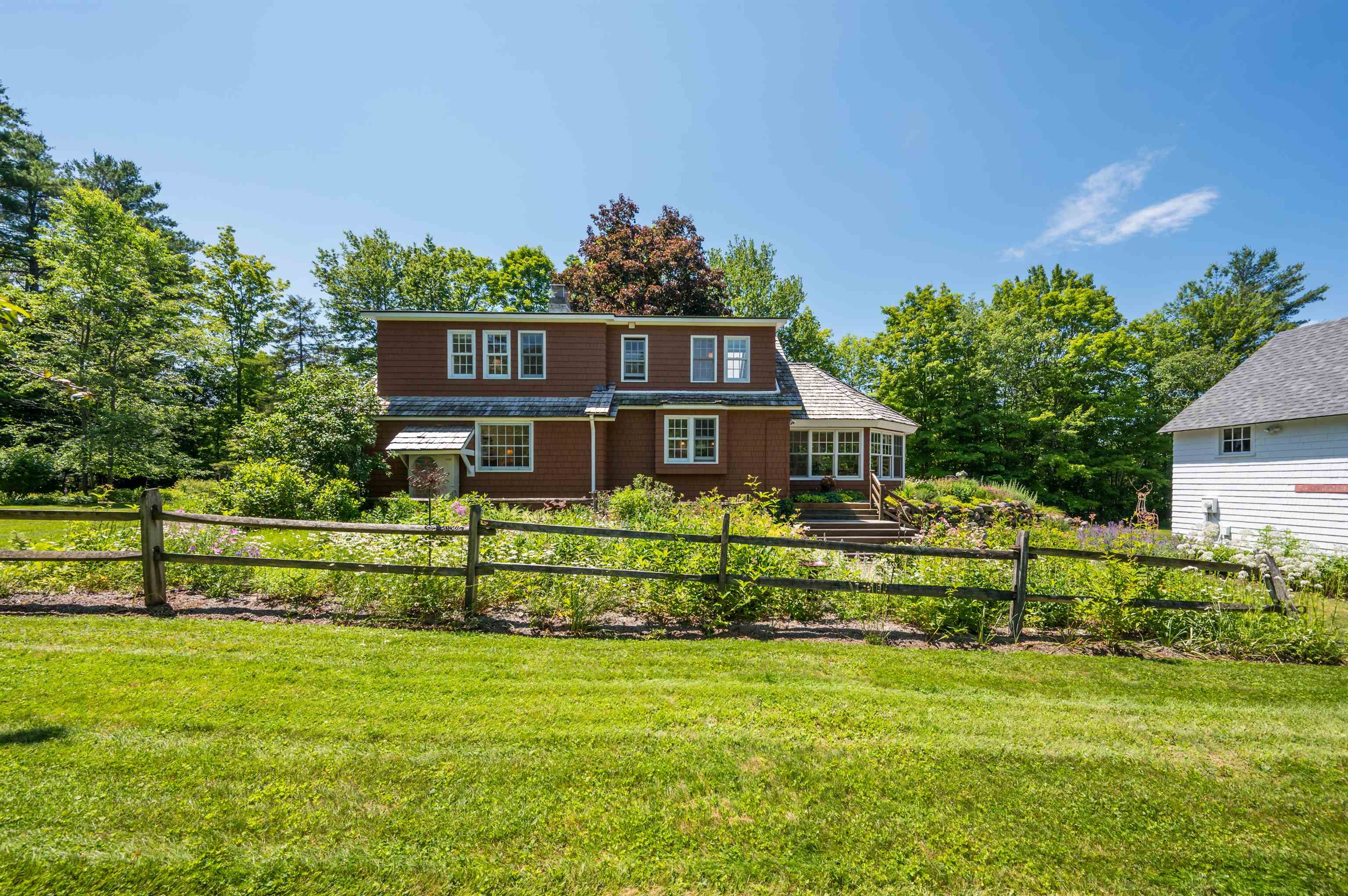 100 Page Road New London, NH 03257 - Photo 47 of 60