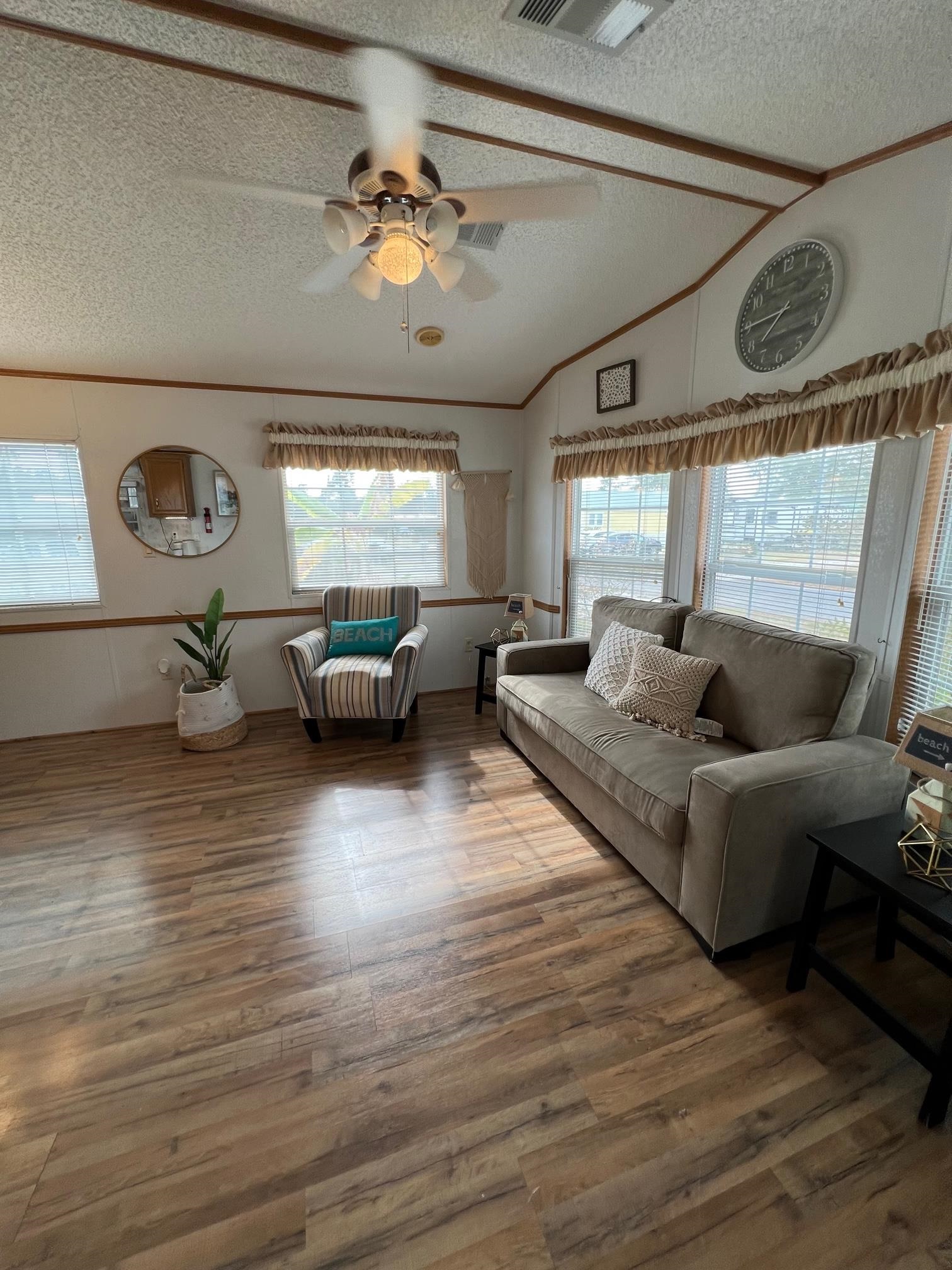 247 Defuniak Circle Lillian, AL 36549 - Photo 5 of 34