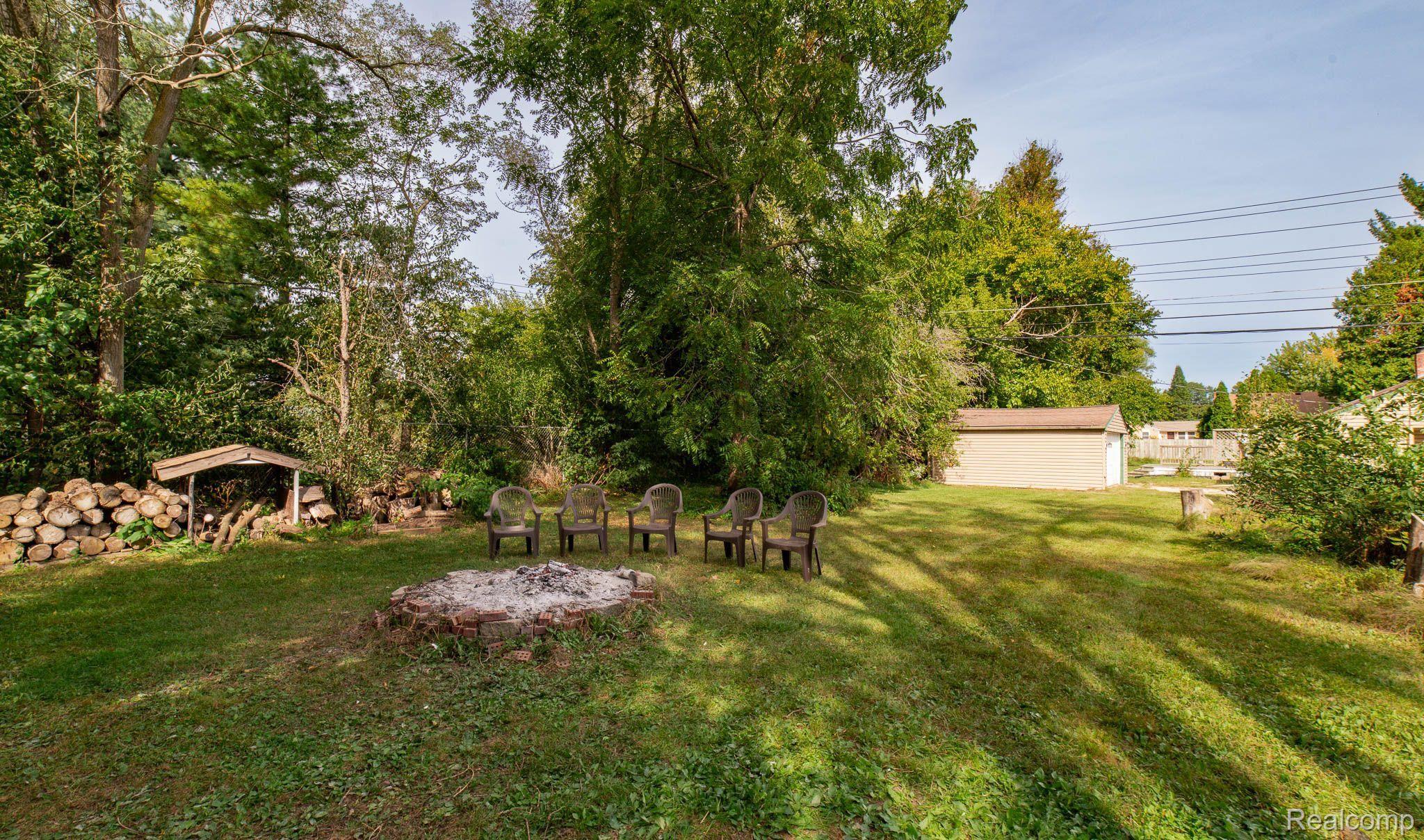 8317 Russell Street Utica, MI 48317 - Photo 37 of 40 Gallery Image 37