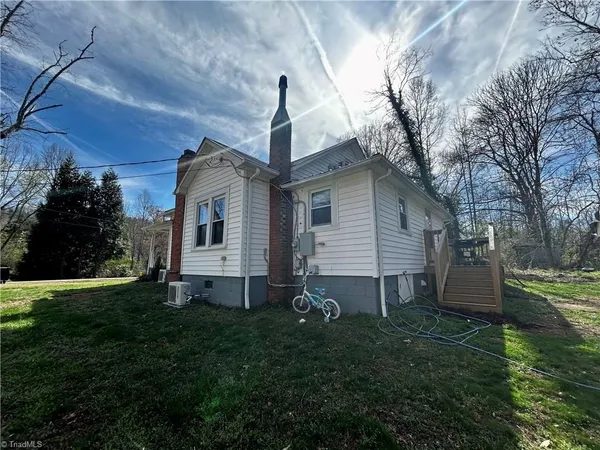 $172,500 | 1408 Essex Place Southwest, Lenoir, NC 28645