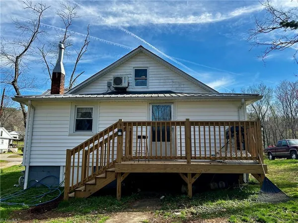 $172,500 | 1408 Essex Place Southwest, Lenoir, NC 28645