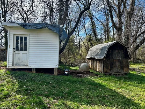 $172,500 | 1408 Essex Place Southwest, Lenoir, NC 28645