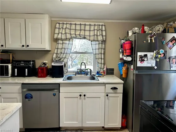 $172,500 | 1408 Essex Place Southwest, Lenoir, NC 28645