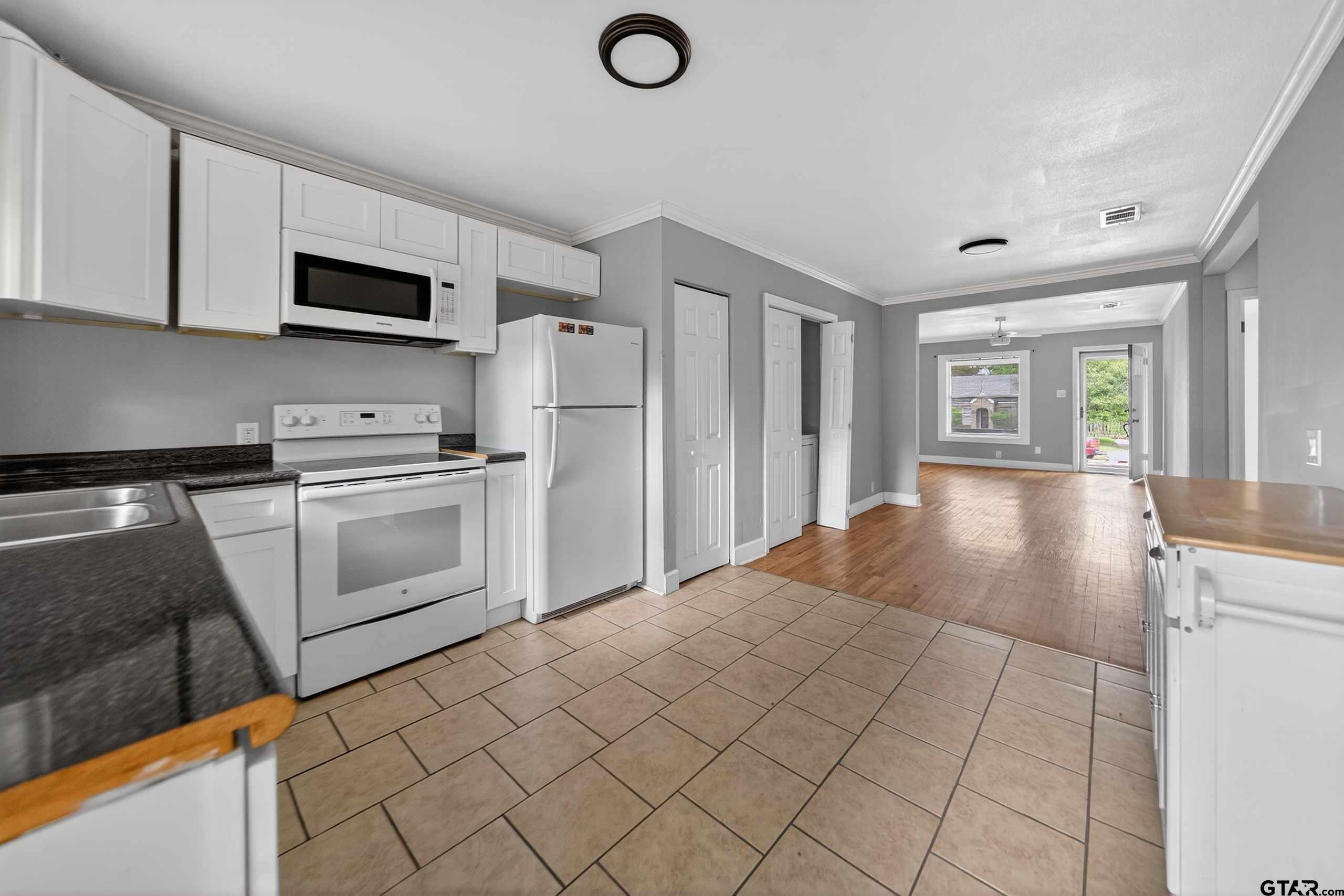 1227 Augusta Avenue Tyler, TX 75701 - Photo 11 of 29
