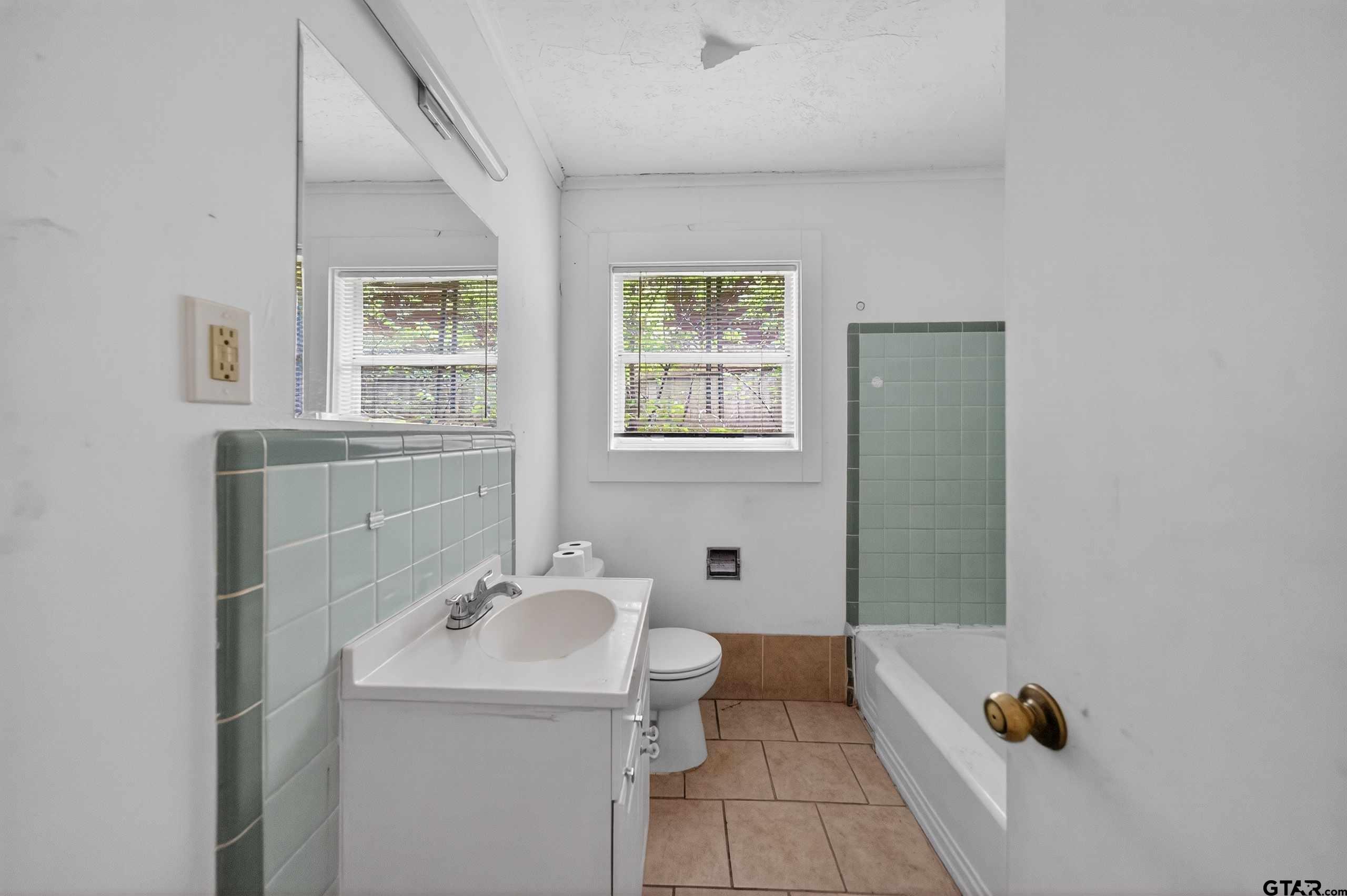 1227 Augusta Avenue Tyler, TX 75701 - Photo 18 of 29
